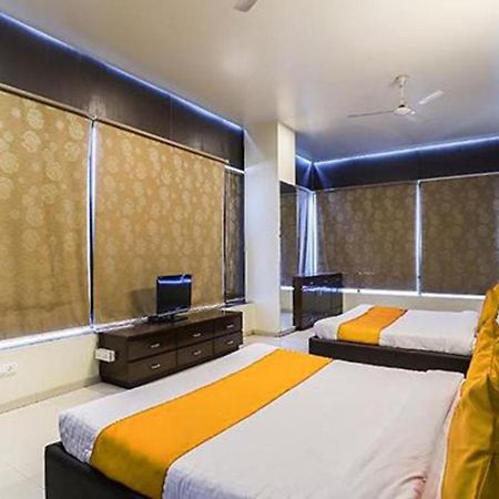 Hotel O Marigold سورات المظهر الخارجي الصورة